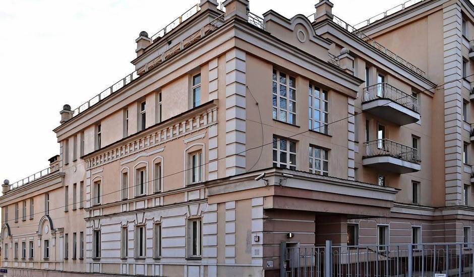 Московские чиновники в обход закона получили квартиры в бывшем «доходном доме»