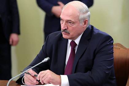 Лукашенко назвал Россию старшим братом и призвал образумиться