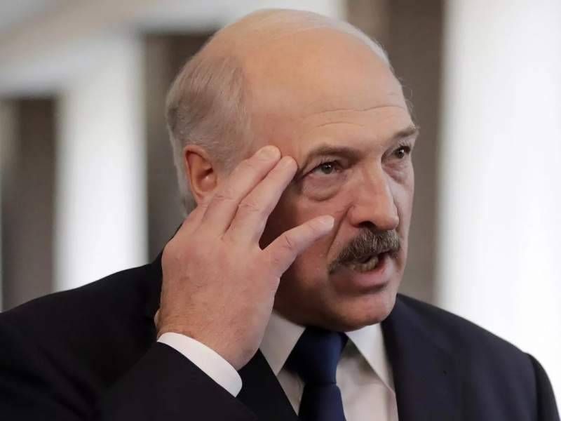 "Мы можем и ответить": Лукашенко обвинил кабмин Медведева в срыве переговоров по нефти