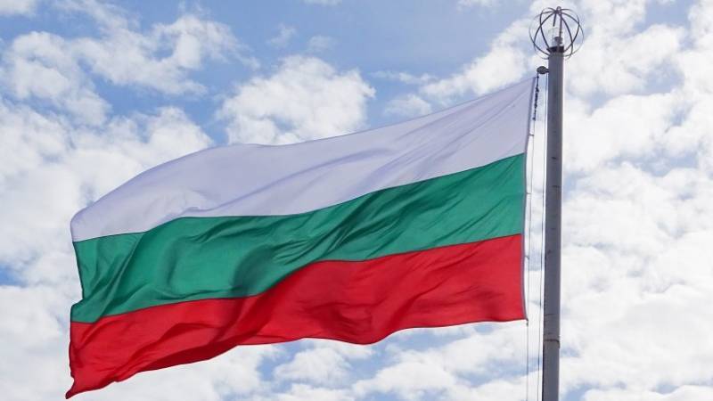Болгария объявила российских дипломатов персонами нон грата