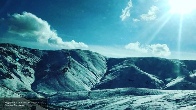 Застрявшим в горах Армении туристам придется провести ночь в снежном плену