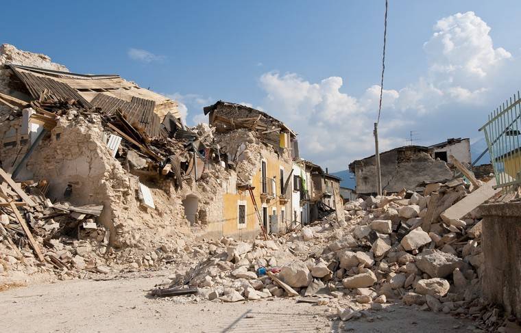 Не менее 19 человек стали жертвами землетрясения в Турции
