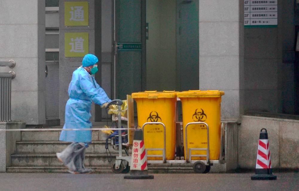 В Китае от коронавируса погиб 41 человек, больше тысячи заразились