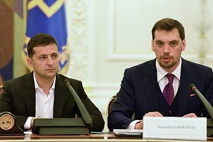 Зеленский объяснил отказ принять отставку премьер-министра