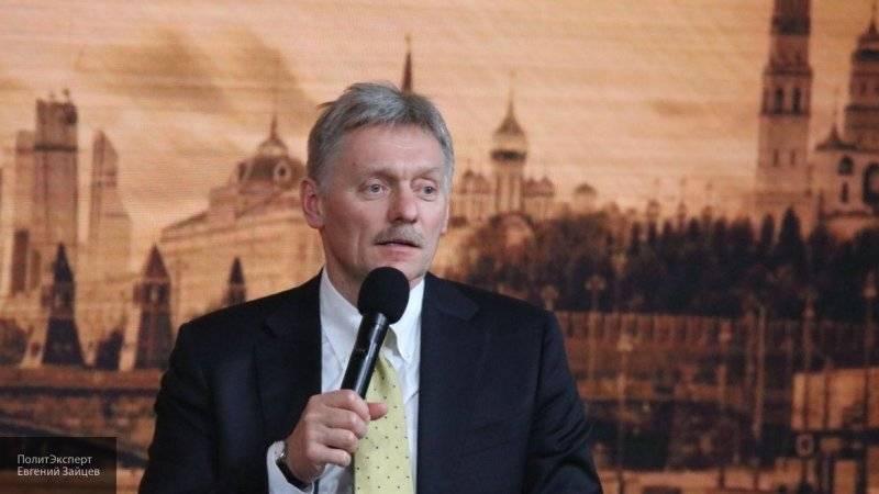Пресс-секретарь главы РФ Песков заявил, что указа об отставке политика Суркова не выходило