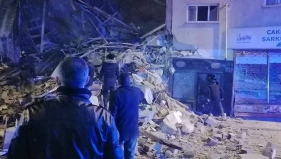 Путин выразил Эрдогану соболезнования в связи с жертвами землетрясения в Турции