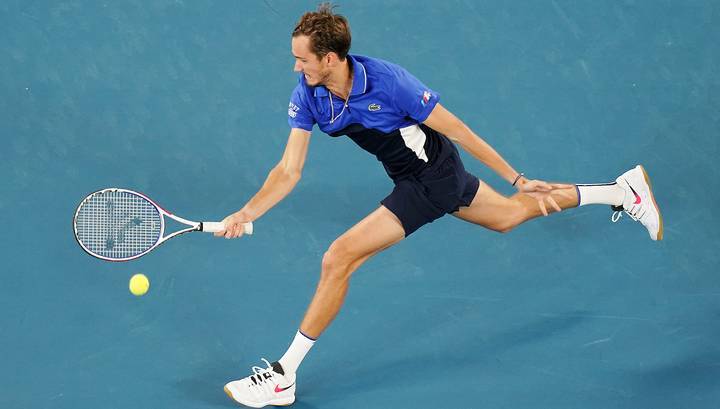 Даниил Медведев продолжает борьбу на Australian Open