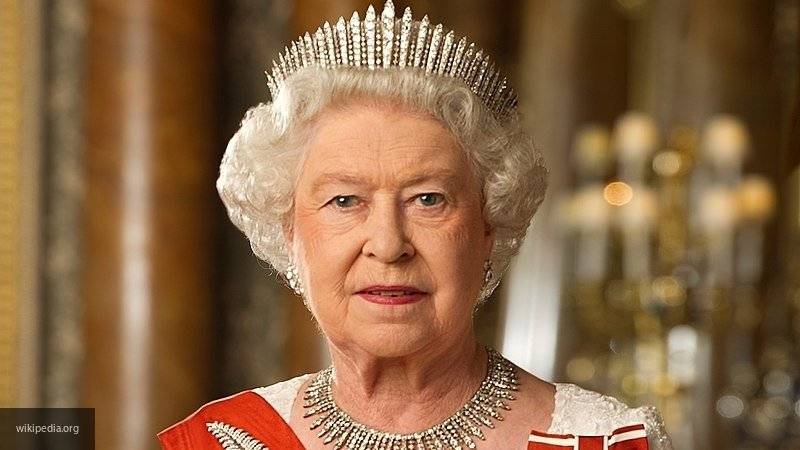 Daily Mail: после скандала с принцем Гарри и Маркл у Елизаветы II ухудшилось здоровье