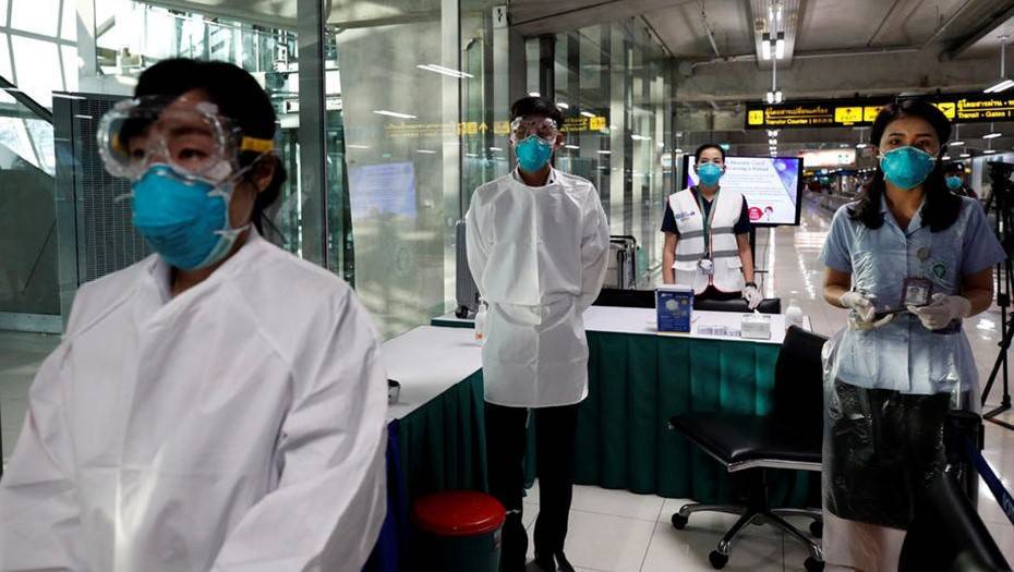 В Китае запретили автобусное сообщение и работу тургрупп из-за эпидемии коронавируса