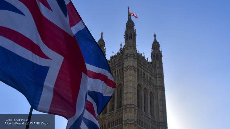Приглашение Джонсона на парад 75-летия Победы в Москву вызвало жесткие дискуссии в Лондоне