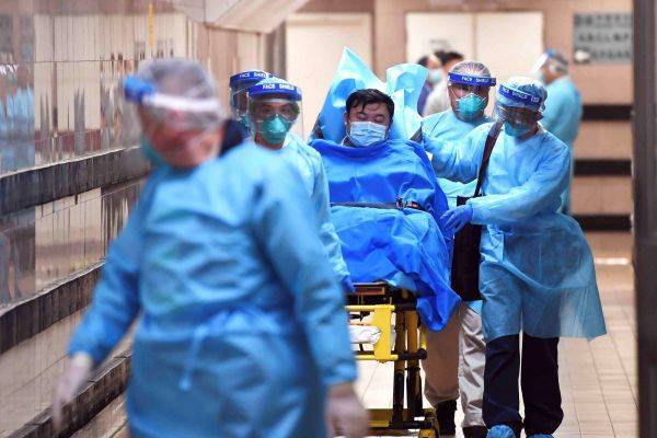 В Китае короновирусом вирусом заразилось уже более двух тысяч человек