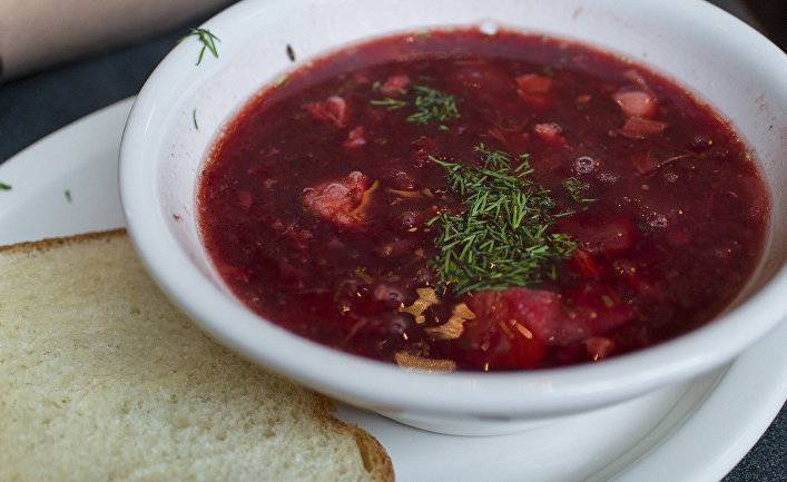 iRozhlas (Чехия): борщ, замечательный суп родом с Украины, который творил русскую историю
