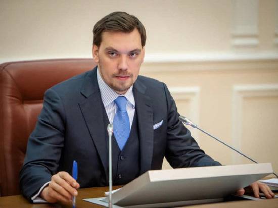 Экс-министр Украины заявил, что правительство возглавляет «сознательный идиот»