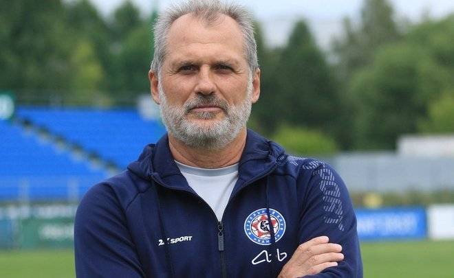 Старший тренер «КАМАЗа» покинул клуб и перешел в «Тюмень»