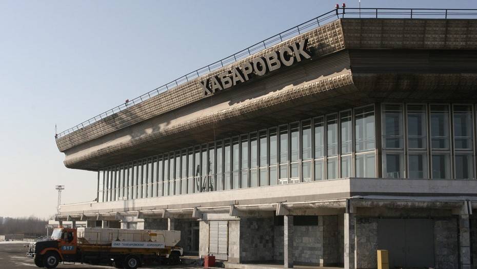 Самолет "Аэрофлота" благополучно приземлился в Хабаровске после сообщения о бомбе