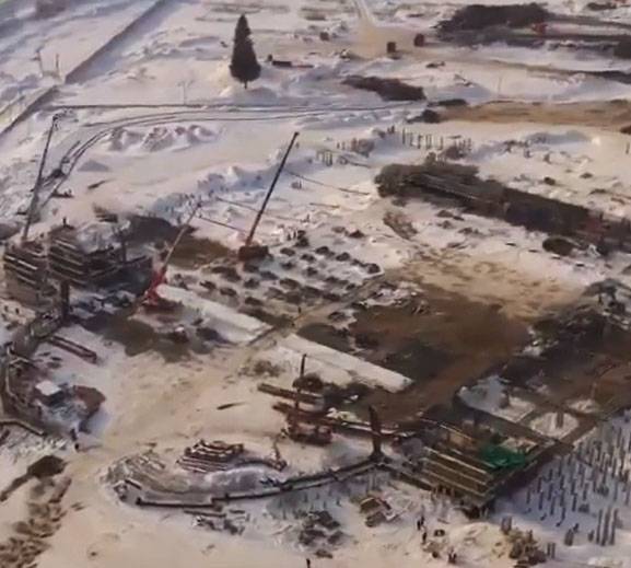 Строительство спорткомплекса за 7 миллиардов рублей в Кемерове сняли на видео с высоты