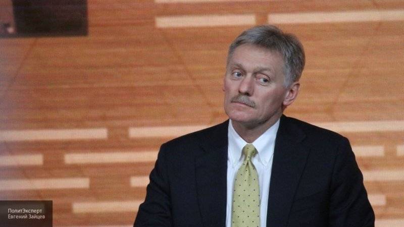 Песков заявил, что решения о способе голосования по изменениям в конституцию пока нет