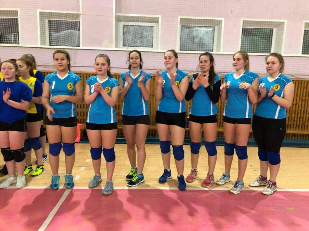 Волейболистки из Глазова завоевали победу на зональном туре первенства Удмуртии