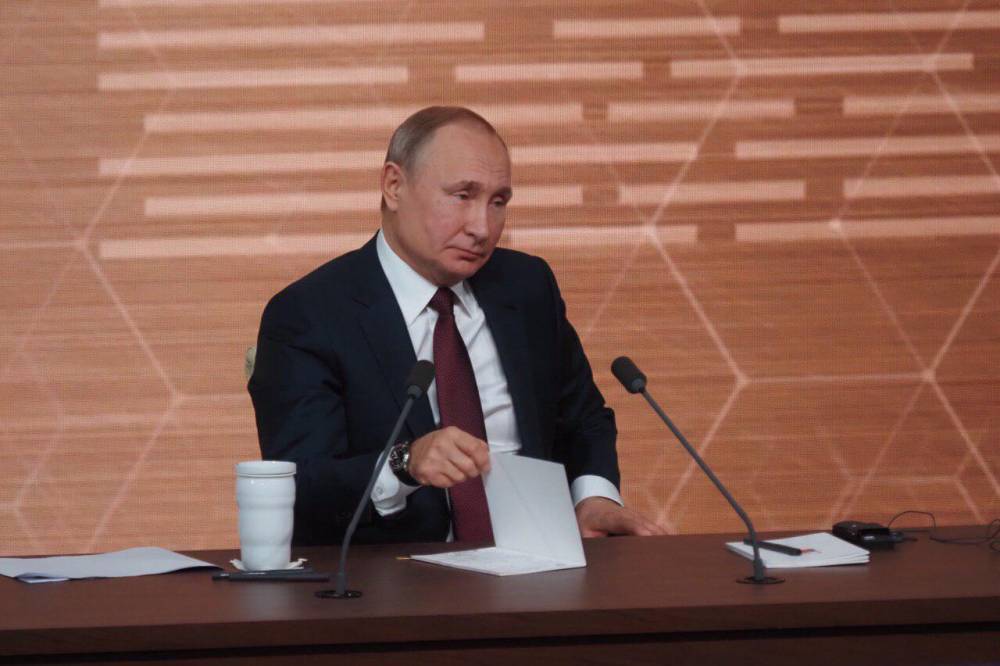 Путин поручил утвердить порядок ввоза лекарств с психотропными веществами