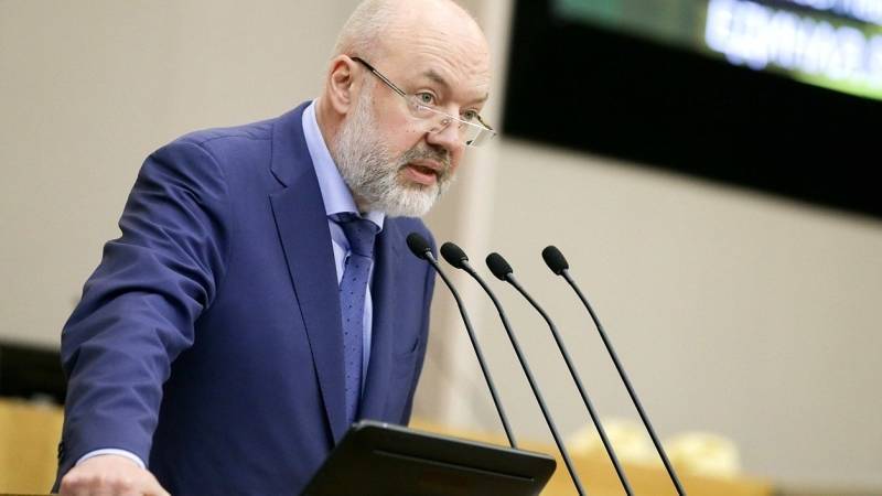 Крашенинников рассказал, что поправки к Конституции не «обнулят» президентский срок