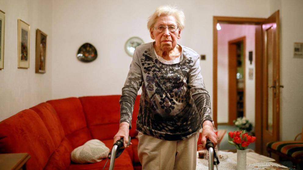 Несправедливая Германия: 94-летнюю пенсионерку выселяют из дома, который она помогала строить