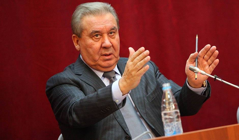 Экс-губернатору Омской области назначили доплату к пенсии в 224 тысячи рублей