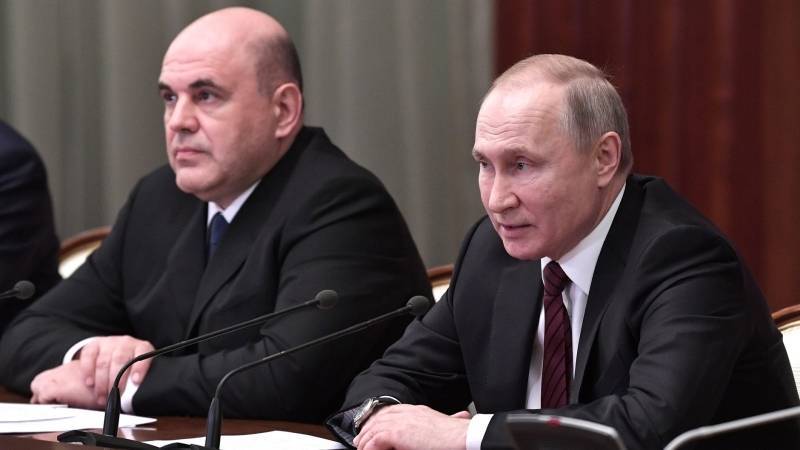 Путин дал поручение кабмину до 15 апреля обеспечить финансирование реализации послания