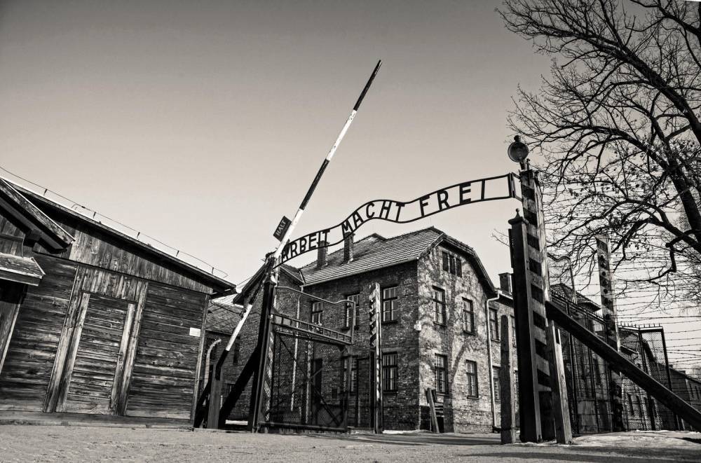 Мир отмечает День памяти жертв Холокоста