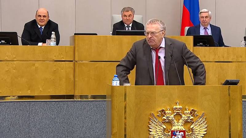 Жириновский предложил не пускать детей чиновников учиться за рубеж