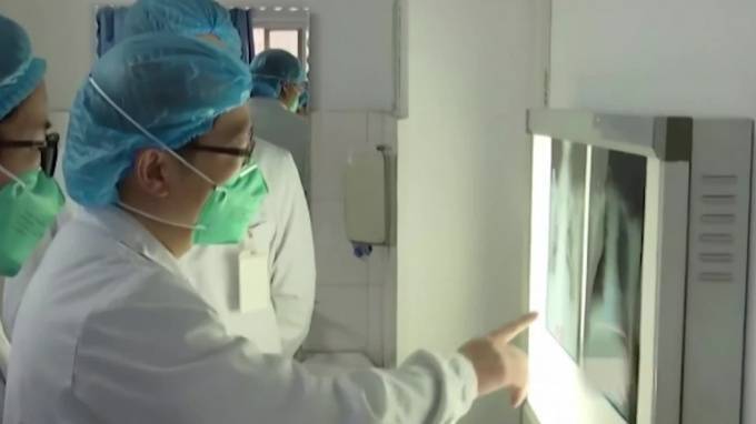 В Пекине зарегистрировали первый смертельный случай из-за коронавируса
