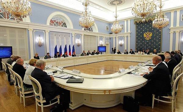 Путин утвердил в состав президиум Госсовета восемь глав регионов