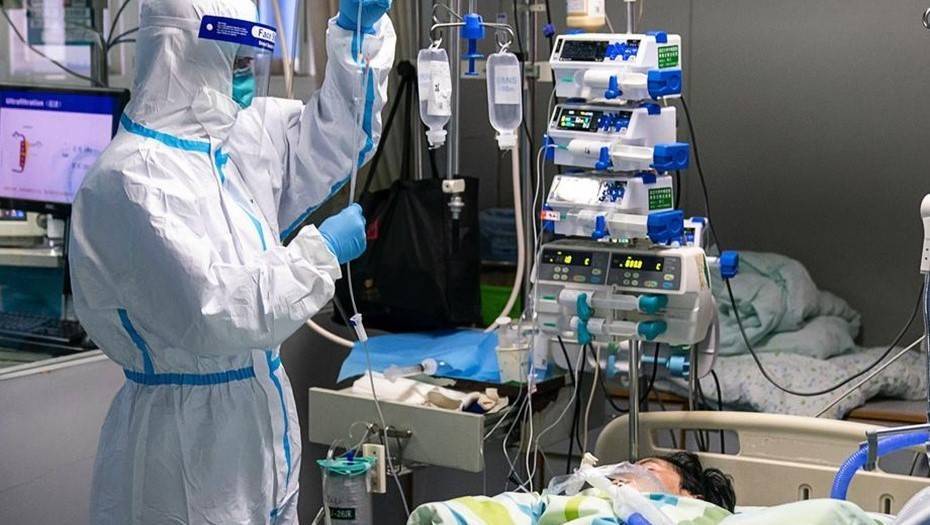 Количество погибших от коронавируса в Китае превысило сто человек