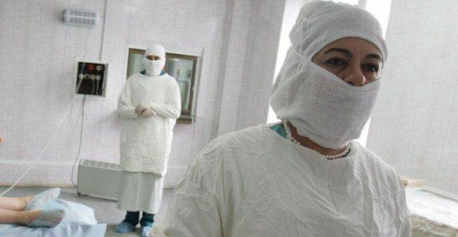 Во Львове госпитализировали студента из Китая с кашлем и насморком