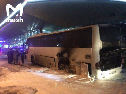В аэропорту «Внуково» загорелся автобус с китайцами