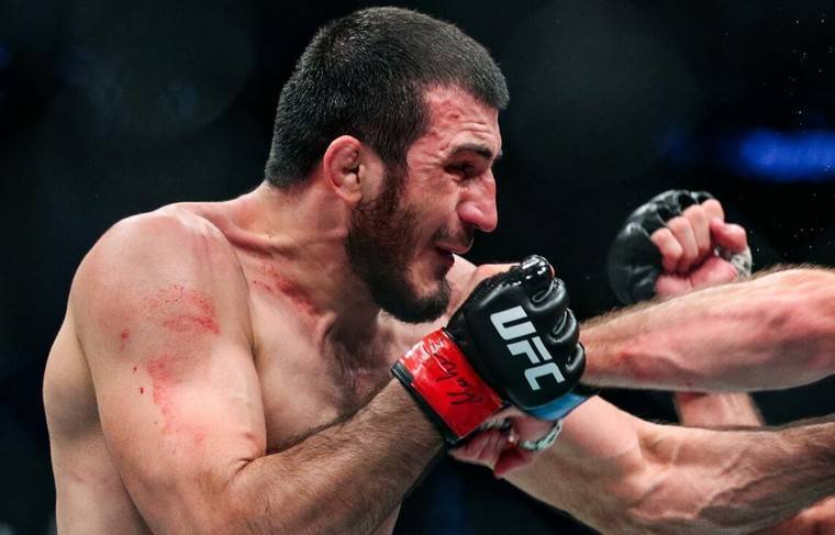 Рамазан Эмеев выбыл из боя на турнире UFC Fight Night 167