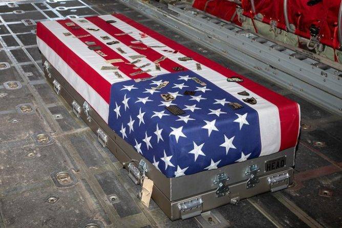 Губернатор приказал приспустить флаги в память о солдате из Северной Каролины, погибшем в Сирии
