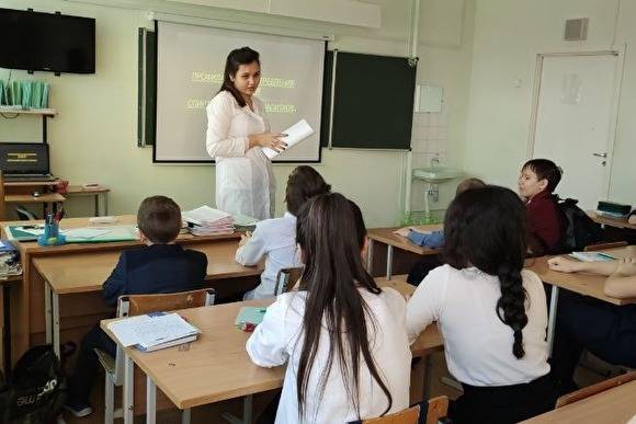 Школу в Муравленко закрыли на карантин из-за ОРВИ, которым заболели почти 200 учеников