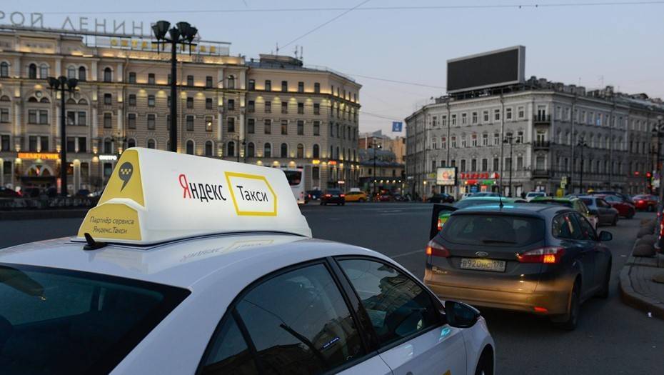 "Яндекс.Такси" подала новое ходатайство в ФАС о покупке активов ГК "Везет"