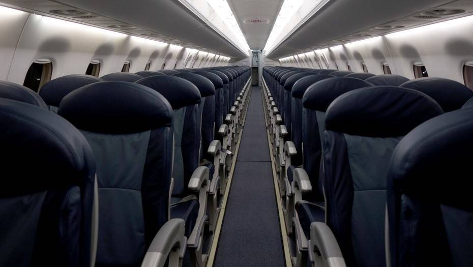 В аэропорту Новосибирска совершил экстренную посадку самолет из-за проблем с закрылками