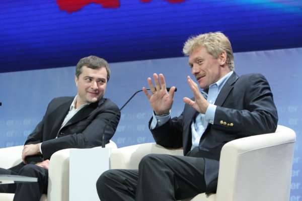 Песков: Сурков де-юре продолжает оставаться помощником Путина