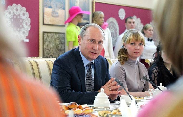 Кремль опубликует новую серию фото и видео Путина за 2010-2014 годы