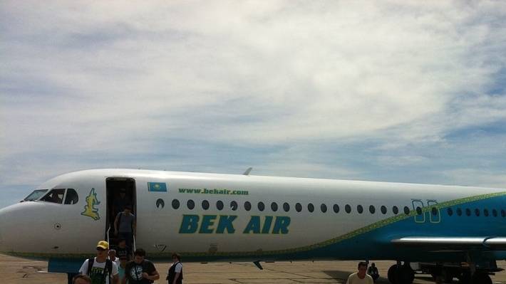 Умер второй пилот рухнувшего в Алма-Ате самолета Bek Air