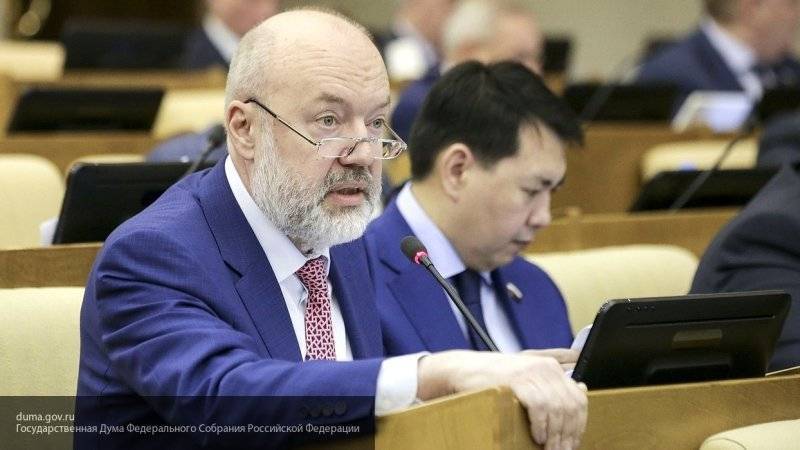 Политик Крашенинников рассказал о вероятности изменить преамбулу Конституции РФ