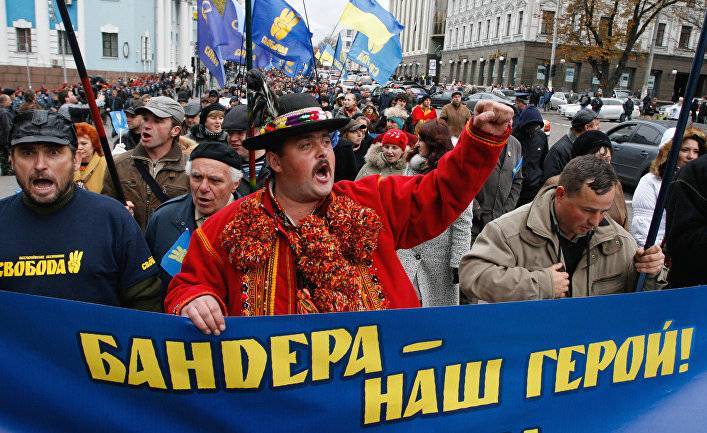 «Нельзя жрать ртом и жопой»: Кива назвал часть украинцев тупым стадом (Главред, Украина)