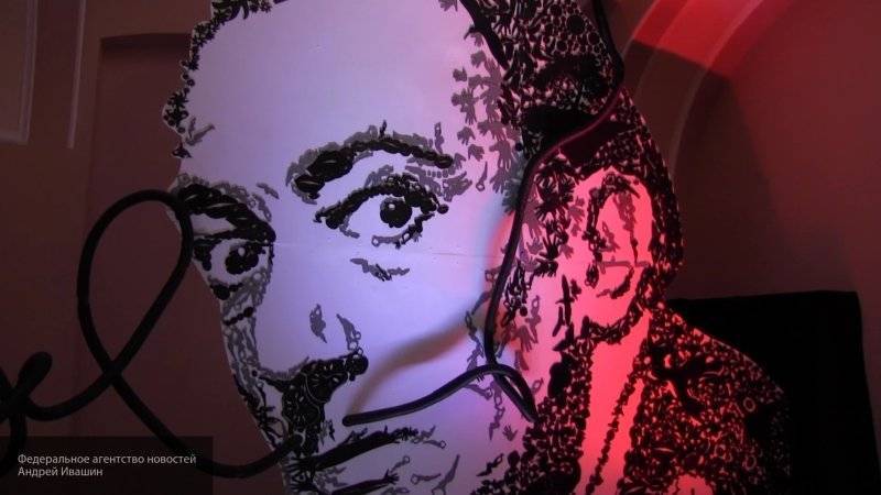 Выставка Сальвадора Дали открылась в зале "Манеж" в Москве