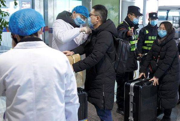 Заразившихся коронавирусом в Китае уже почти 6 тыс. человек, 132 умерли