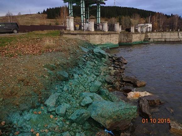 Прокуратура подтвердила, что в Черноисточинский пруд Тагила сбрасывают грязную воду