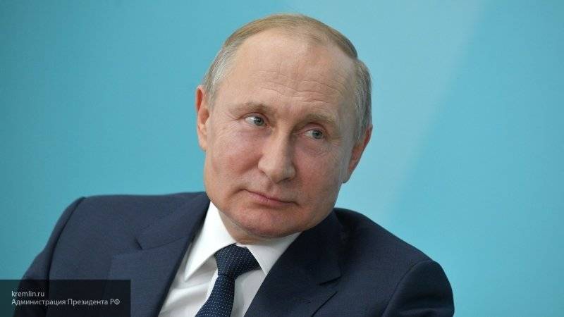 Путин проведет совещание по предупреждению коронавируса