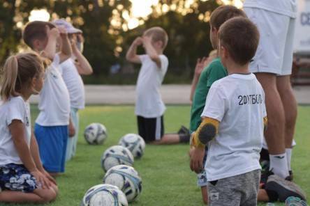 Кемеровская футбольная школа объявила набор детей с трёх лет