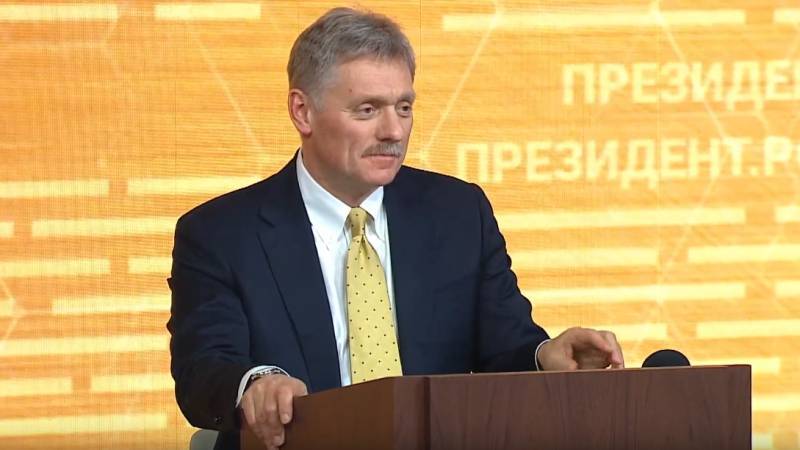 Песков высказался об идее переименовать президента РФ в верховного правителя